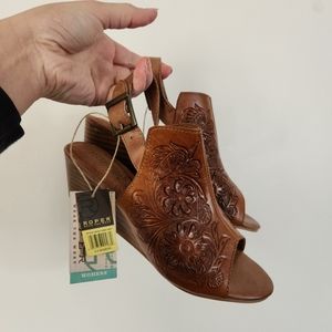 Womens Roper Rowan Brown Tooled Wedge Slingback Sandals Size 6.5 NWT
